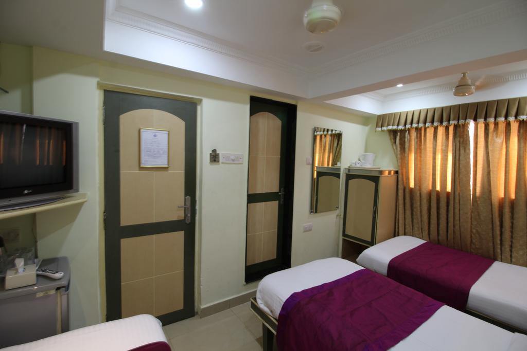 Hotel City Palace Mumbai Exteriör bild